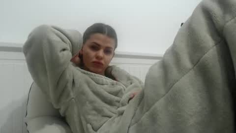 jessieryan online show from 01/09/25, 05:44