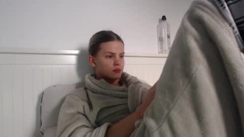 jessieryan online show from 10/23/25, 05:18