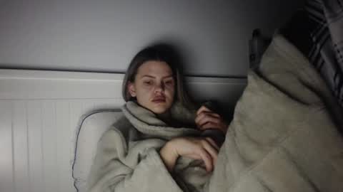 jessieryan online show from 12/20/25, 05:03