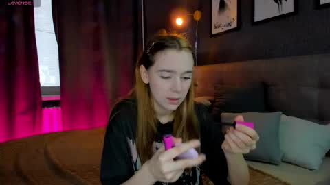 Jessie online show from 10/07/25, 06:43