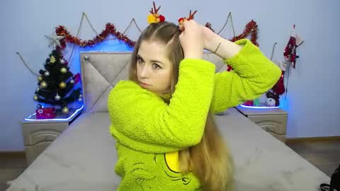 Jess online show from 12/23/24, 07:17