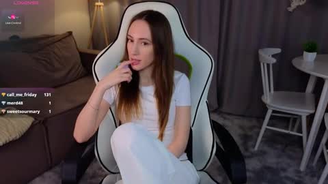 Snapshot of jessimills chatting on 03/23/26, 04:22 Nova online show from 03/23/26, 04:22