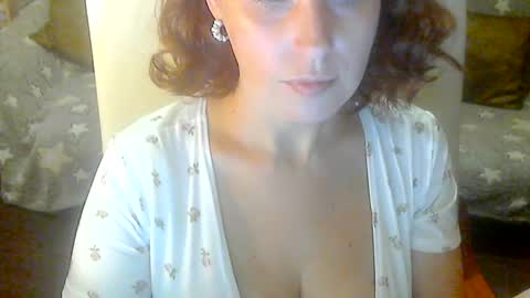 Snapshot of jessjess4you chatting on 09/20/25, 10:33 jessjess4you online show from 09/20/25, 10:33