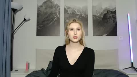 Snapshot of jessstonem chatting on 12/28/24, 05:55 jessstonem online show from 12/28/24, 05:55