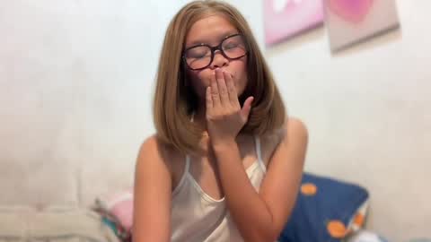 Jessy online show from 05/23/26, 10:52
