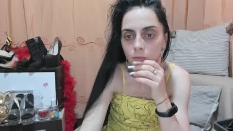 Snapshot of jessylonghair chatting on 06/14/26, 03:03 Jessylonghair online show from 06/14/26, 03:03