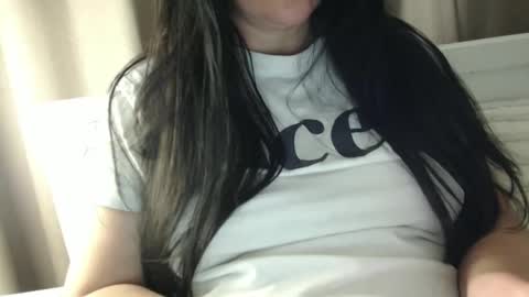 Snapshot of jessyqueen55 chatting on 12/01/24, 08:42 OnlyJessy online show from 12/01/24, 08:42