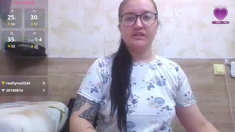 Bye everyone i cant see any reason to stay here wish u luck online show from 12/25/24, 06:41