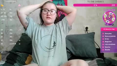 Snapshot of jessystoune1 chatting on 03/17/26, 06:17 Bye everyone i cant see any reason to stay here wish u luck online show from 03/17/26, 06:17