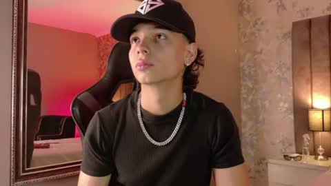 Snapshot of jessywhite1 chatting on 07/12/26, 10:01 Jessy online show from 07/12/26, 10:01