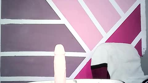 Ale online show from 12/03/25, 01:24