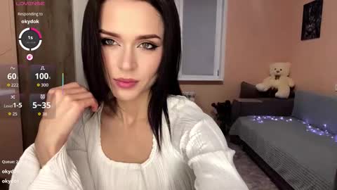 Lea online show from 11/22/25, 04:06