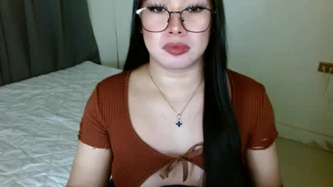 Snapshot of jewel_28 chatting on 12/19/24, 11:46 Jewel online show from 12/19/24, 11:46