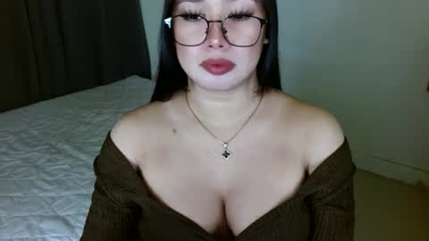 Snapshot of jewel_28 chatting on 02/01/25, 06:29 Jewel online show from 02/01/25, 06:29