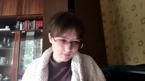 Snapshot of jeweldominey chatting on 06/16/26, 07:00 jeweldominey online show from 06/16/26, 07:00