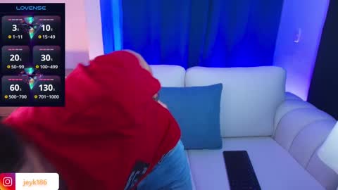 jey keler online show from 10/18/25, 01:52