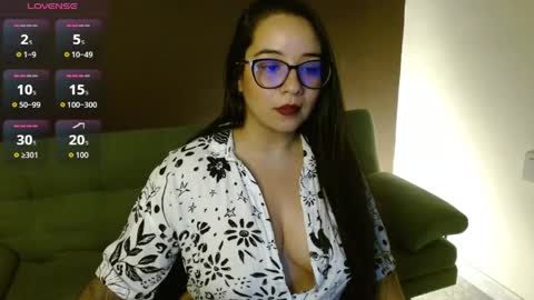 Snapshot of jey_love1 chatting on 05/27/26, 02:41 jey online show from 05/27/26, 02:41