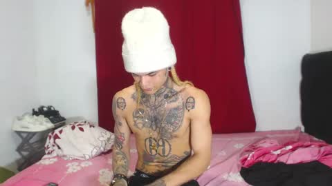 Snapshot of jeykob_23 chatting on 01/29/25, 03:22 JEYKOB online show from 01/29/25, 03:22