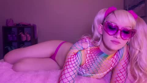 Snapshot of jeylababe chatting on 04/15/26, 01:45 online show from 04/15/26, 01:45