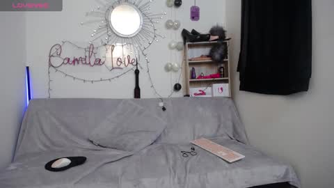 Snapshot of jezabel_purple chatting on 02/19/25, 02:44 Camila online show from 02/19/25, 02:44