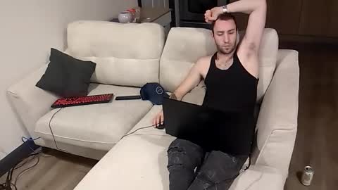 Snapshot of jf12334 chatting on 11/15/25, 01:14 NedeledeN online show from 11/15/25, 01:14