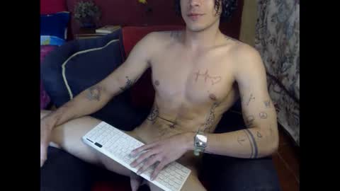 Snapshot of jffer_slhom chatting on 10/11/25, 08:07 jffer_slhom online show from 10/11/25, 08:07