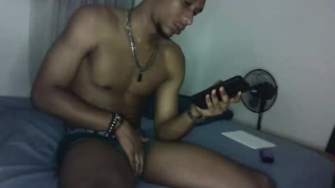 Snapshot of jg1105 chatting on 01/23/25, 03:37 jg1105 online show from 01/23/25, 03:37