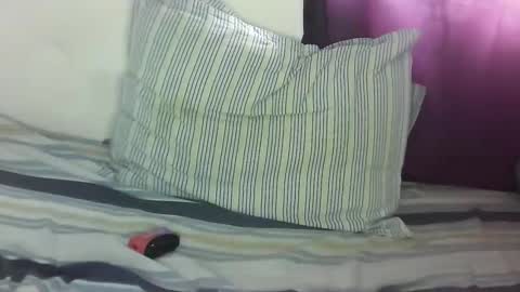 Snapshot of jg1105 chatting on 01/07/26, 04:53 jg1105 online show from 01/07/26, 04:53