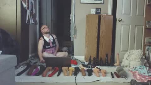 Snapshot of jghosty69 chatting on 02/04/25, 03:11 Nasty Cumslut online show from 02/04/25, 03:11