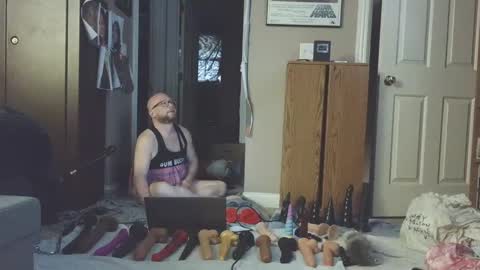 Snapshot of jghosty69 chatting on 02/04/25, 08:28 Nasty Cumslut online show from 02/04/25, 08:28