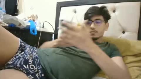 Snapshot of jgjk720771 chatting on 12/13/25, 10:37 HotArabGuy24 online show from 12/13/25, 10:37