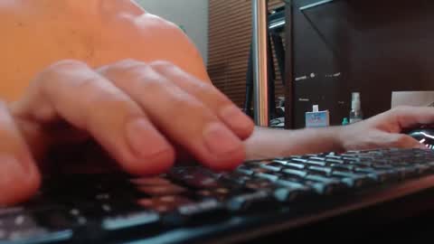 jgomez696a online show from 05/14/26, 02:29