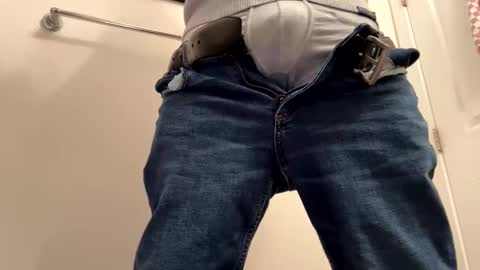 Snapshot of jhardy1128 chatting on 02/11/26, 02:05 Jhardy1128 online show from 02/11/26, 02:05