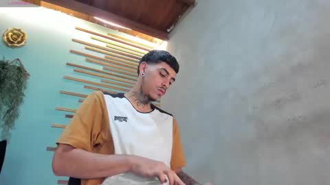 Jharol  online show from 09/20/25, 01:39