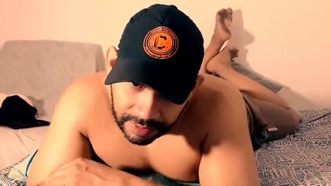 En moreno online show from 11/12/25, 12:05