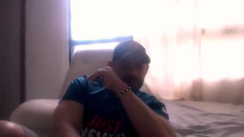 En moreno online show from 11/23/25, 03:12