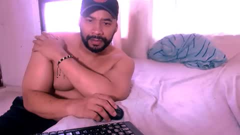 En moreno online show from 11/27/25, 12:18