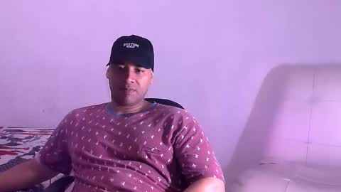 En moreno online show from 11/30/25, 11:47