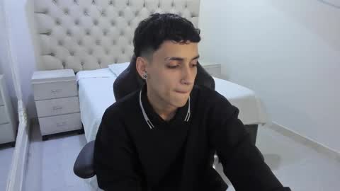 Snapshot of jhoanleandro chatting on 01/13/26, 04:40 jhoanleandro online show from 01/13/26, 04:40