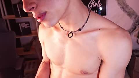 Snapshot of jhoanleandro chatting on 03/16/26, 05:44 jhoanleandro online show from 03/16/26, 05:44