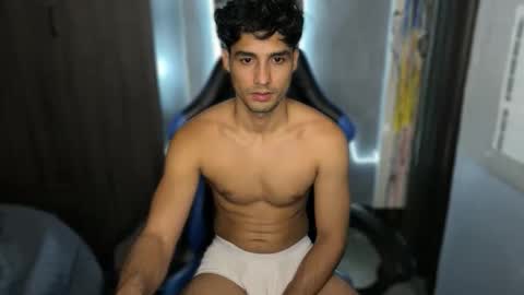 jhon online show from 03/08/26, 07:01