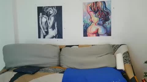 Snapshot of jhon_gade chatting on 12/16/24, 04:23 jhon_gade online show from 12/16/24, 04:23