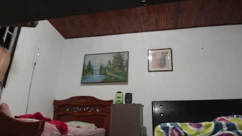 Snapshot of jhon_tommy chatting on 02/08/25, 01:00 jhon tommy online show from 02/08/25, 01:00