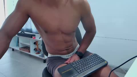 Jhon wich2 online show from 05/11/26, 02:01