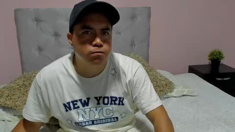 Snapshot of jhonatan_morales_s chatting on 10/12/25, 03:27 jhonatan_morales_s online show from 10/12/25, 03:27
