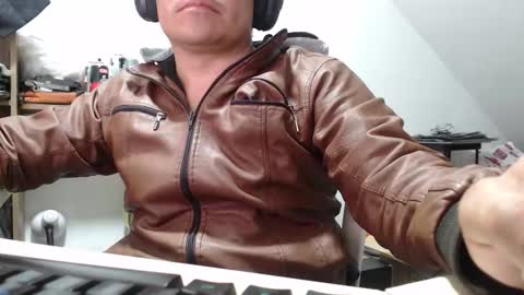 Snapshot of jhonatan_morales_s chatting on 11/08/25, 06:13 jhonatan_morales_s online show from 11/08/25, 06:13