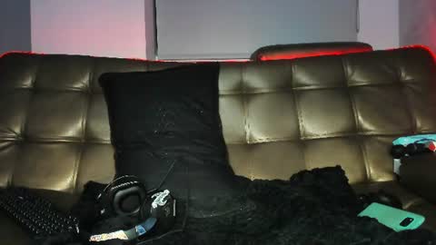 Snapshot of jhonny_ackerman chatting on 06/19/26, 02:27 jhonny_ackerman online show from 06/19/26, 02:27