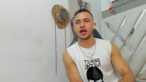 Snapshot of jhonny_flames7 chatting on 02/09/25, 03:22 jhonny online show from 02/09/25, 03:22