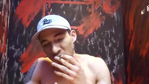 jhonny_thes28 online show from 04/20/26, 12:13