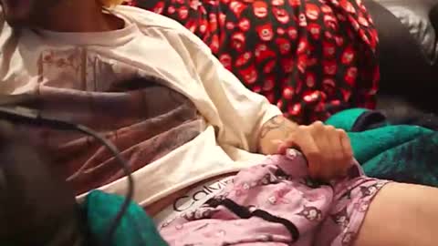 Snapshot of jhonnygoldendick chatting on 03/10/26, 07:35 jhonnygoldendick online show from 03/10/26, 07:35